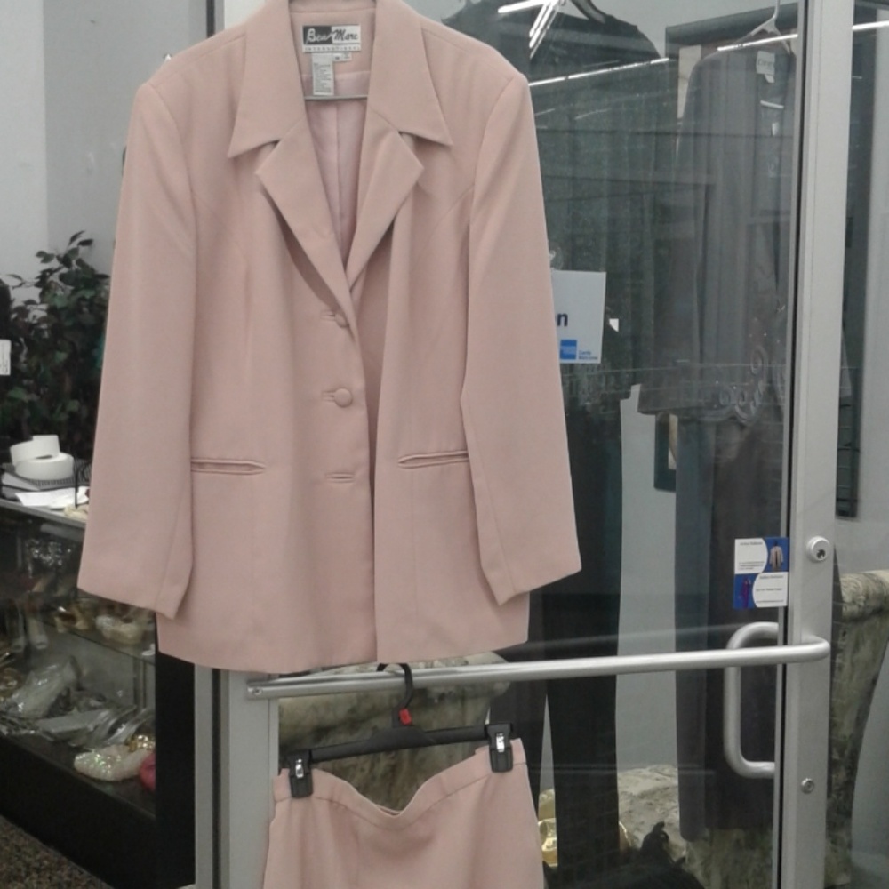 Two-piece suit